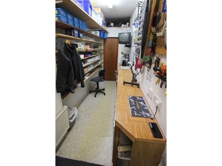 Hugo Fishing Tackle (Vacant Retail Unit) Photo 7