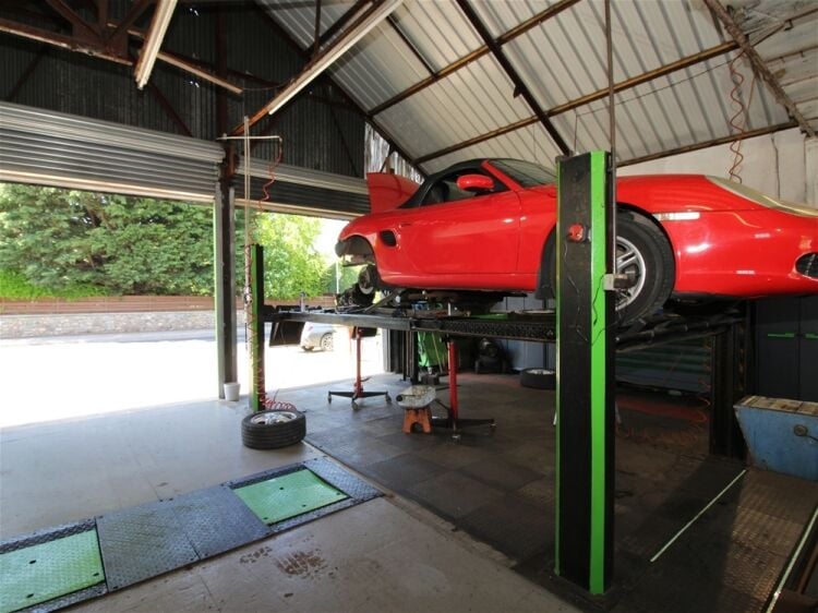 Ardgay Garage