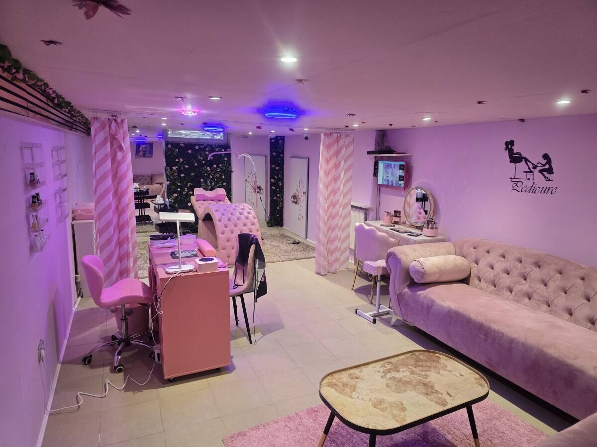 Hair and beauty salon in Birmingham Photo 7