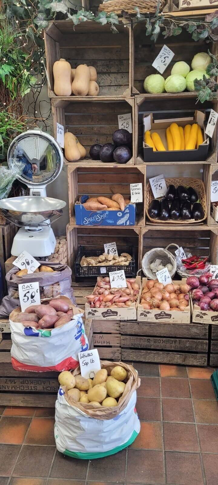 Florist and Fruit & Vegetable Greengrocers Well Established shop for sale
