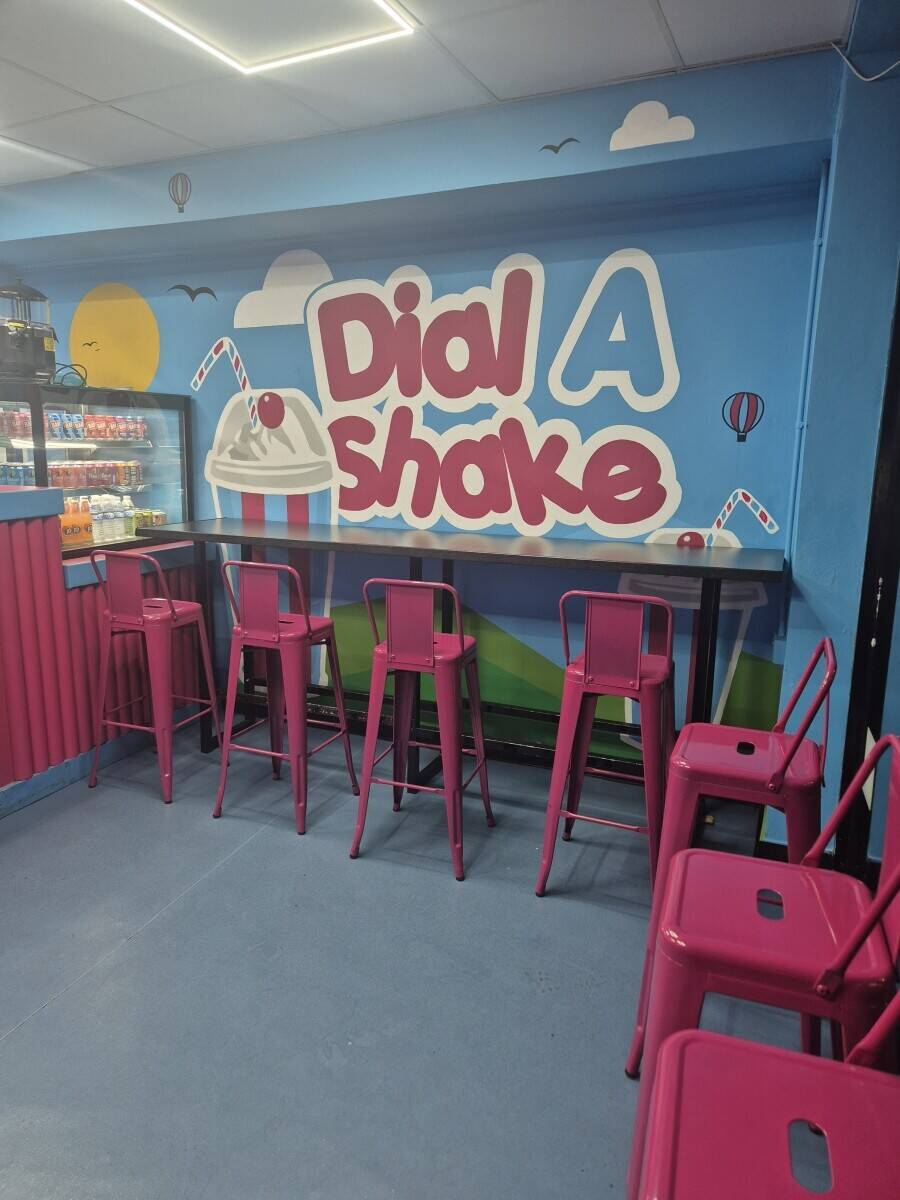 Dessert and ice cream shop, very famous in Leeds so far and it will get more busier!! Photo 7