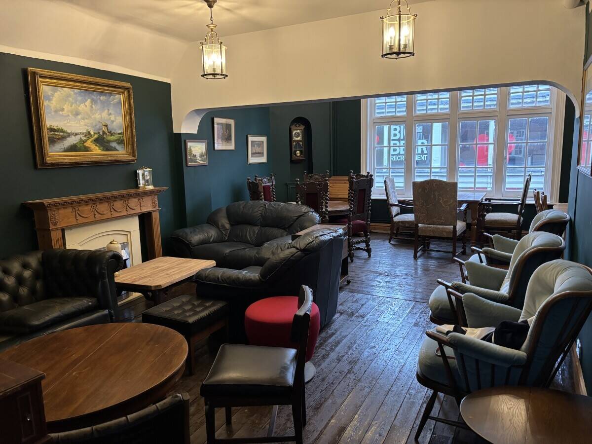 Coffee shop/Sandwich bar on main tourist street in city center.
