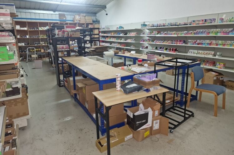Vape Products Wholesaler & Retailer - Salford