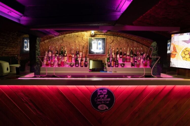 Iconic Central Exeter Bar & Restaurant For Sale in Exeter
