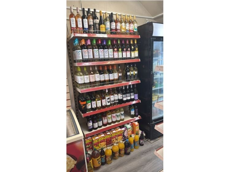 Cracking Family-Run Convenience Store – New 10-Year Lease