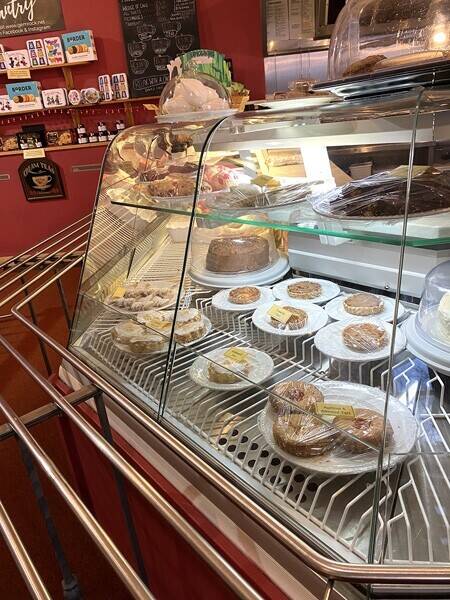 Fantastic multi income venue including café, retail space and 4 bed owners accommodation