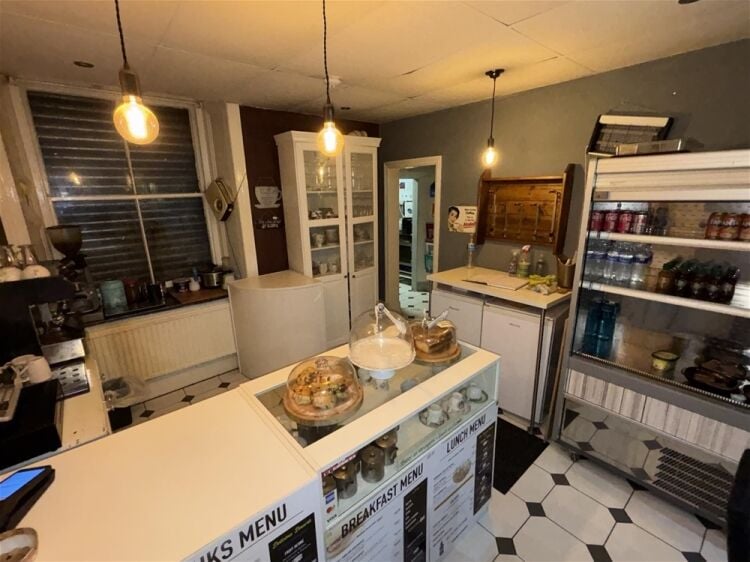 Cafe & Sandwich Bars For Sale in Oldham Photo 7