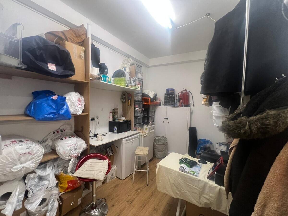 Tailor and dry cleaning business (receiving only)  Photo 7