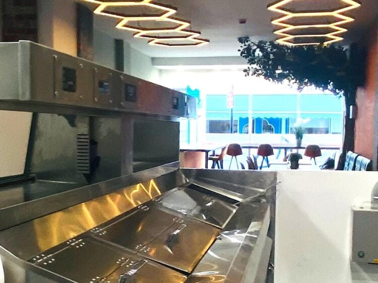 Leasehold Fish & Chip Takeaway Located In Rotherham, South Yorkshire Photo 7