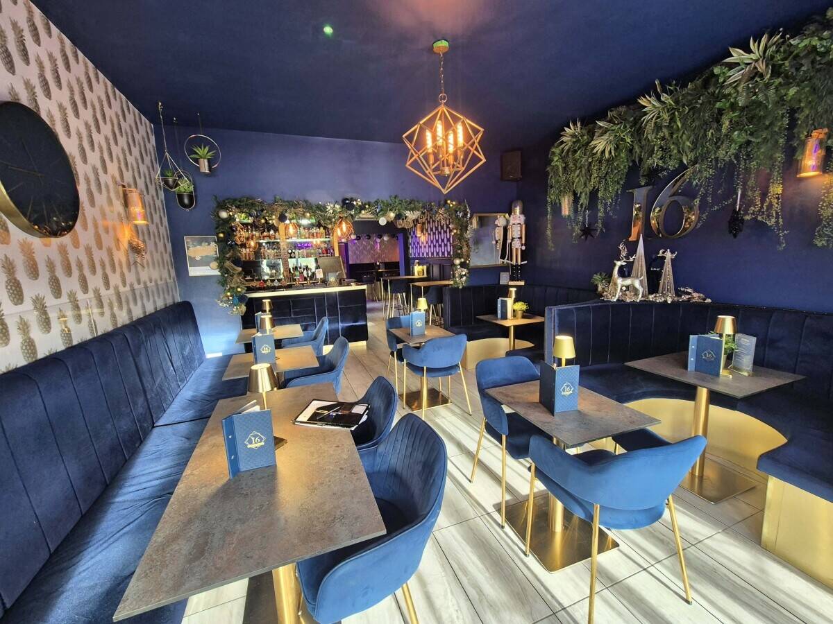 LANCASHIRE - BOUTIQUE COCKTAIL BAR IN HIGH STREET POSITION