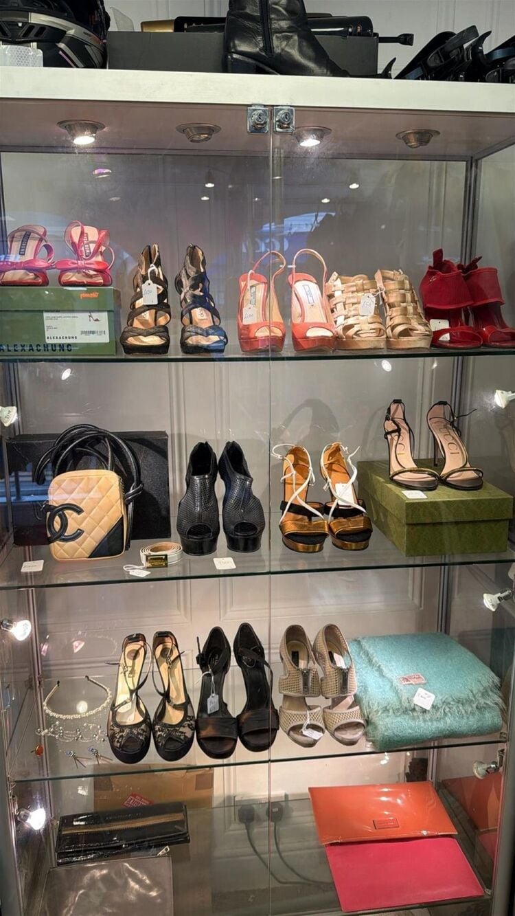 LEASEHOLD
VINTAGE CLOTHES SHOP Photo 7