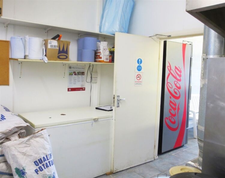 Established lock-up fish & chip shop, coastal West Sussex