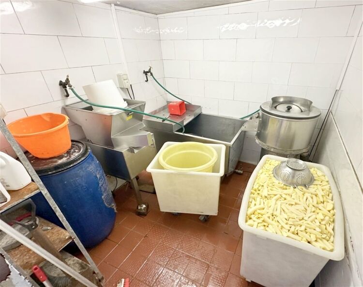 Fish and Chip Shop in Northamptonshire Photo 7
