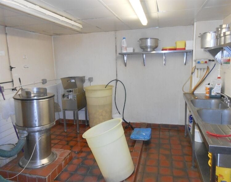 Refurbished fish & chip shop, prime Scunthorpe high street