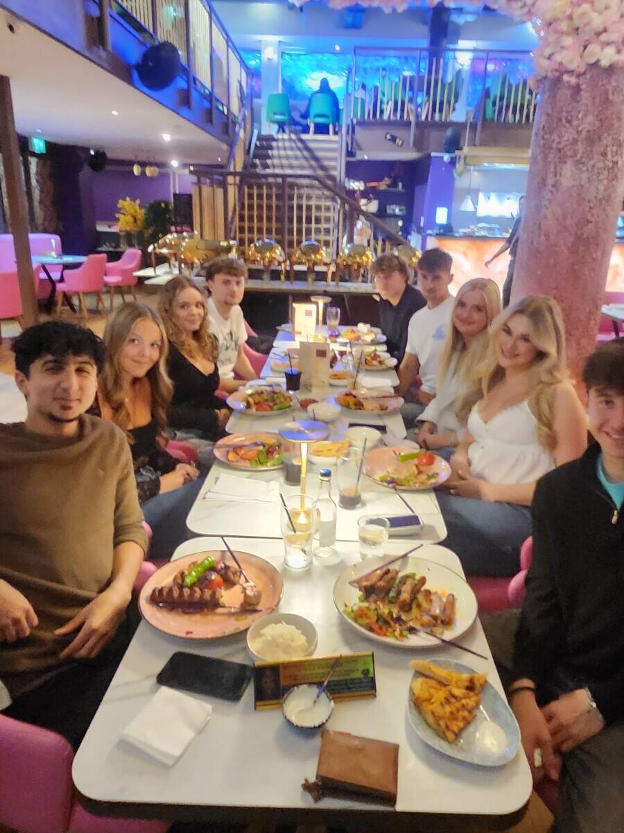 Grand Location Grand Sultan, Turkish Arabian Restaurant and Events Venue in Milton Keynes Photo 7