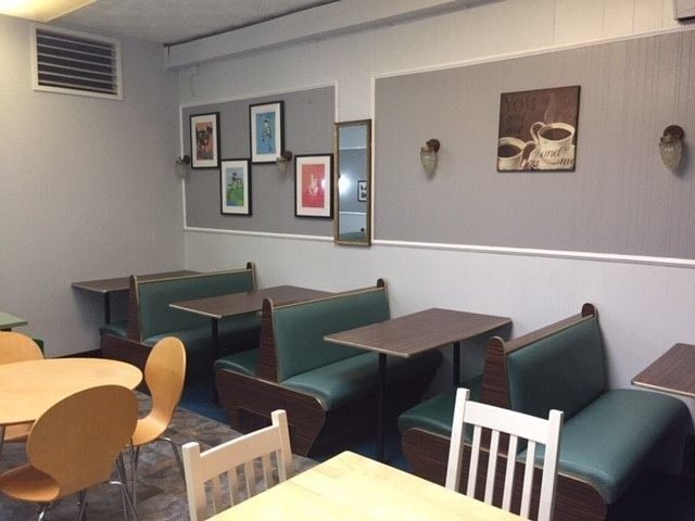 EXCELLENT COFFEE SHOP/CAFE OPPORTUNITY IN MAJOR SOUTH WALES SHOPPING CENTRE