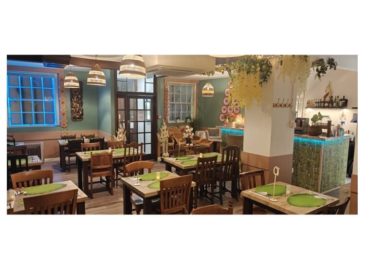 Spice Things Up – Top-Ranked Thai Restaurant For Sale in Weymouth
