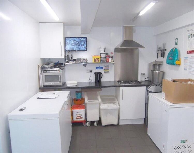 Refurbished freehold fish & chip shop, Huddersfield Photo 7