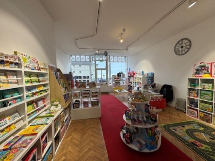 Leasehold Toy Store Located In Malvern Photo 7