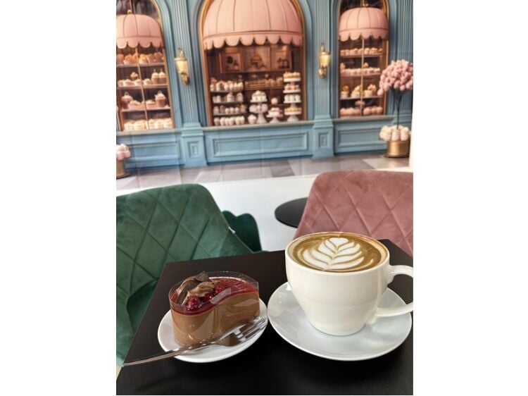A Slice of Success – Stylish Cake Shop in Poole Photo 7