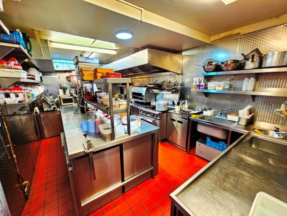 SUPERBLY FITTED 90-COVER RESTAURANT FOR SALE IN SOUTHEND-ON-SEA, ESSEX Photo 7