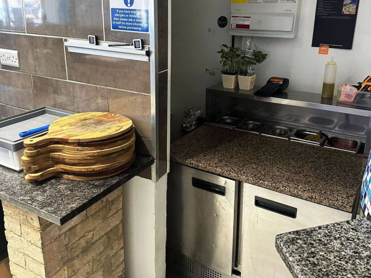 WOODFIRE PIZZA RESTAURANT, BAR & TAKEAWAY – FOR SALE - THANET, KENT