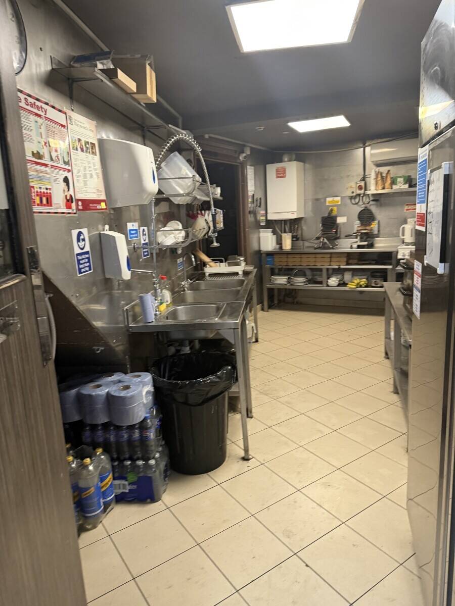 Takeaway & Dessert Shop for Sale &ndash; Turnkey Opportunity Fully operational and Well-presented