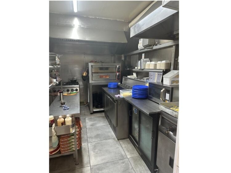 A Slice Of Success – Established Italian Restaurant In Cleethorpes Photo 7