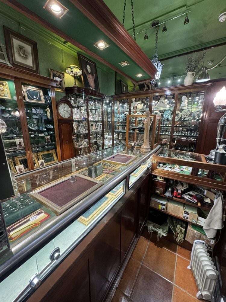 Inverness’s Oldest Jewellers – Historic City Centre Institution with Prime Position Photo 7