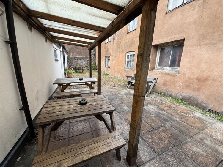 Freehold Public House in Tiverton For Sale in Tiverton