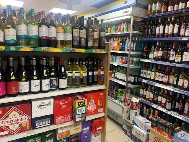 A well established and long standing convenience store, ready for a new owner to increase sales. Photo 7