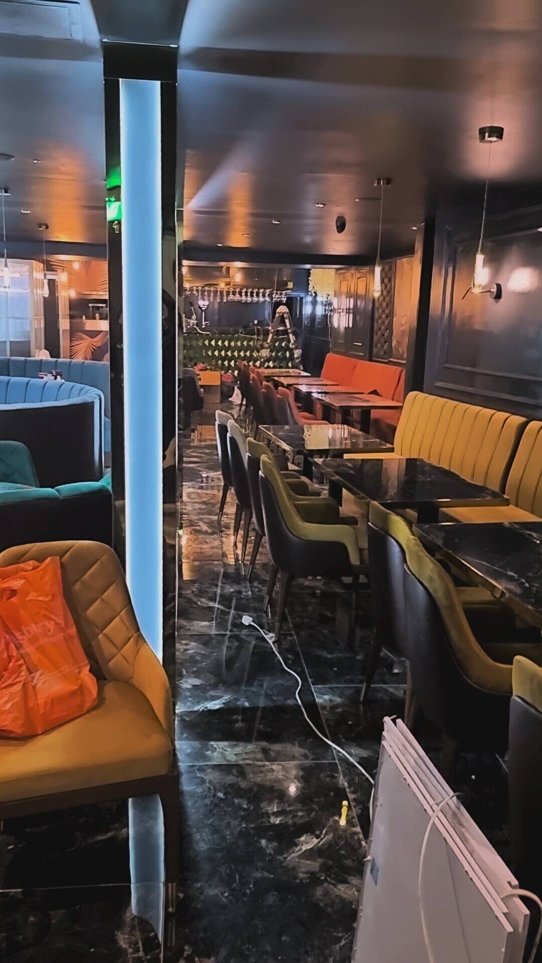 Cafe bistro restaurant Photo 7
