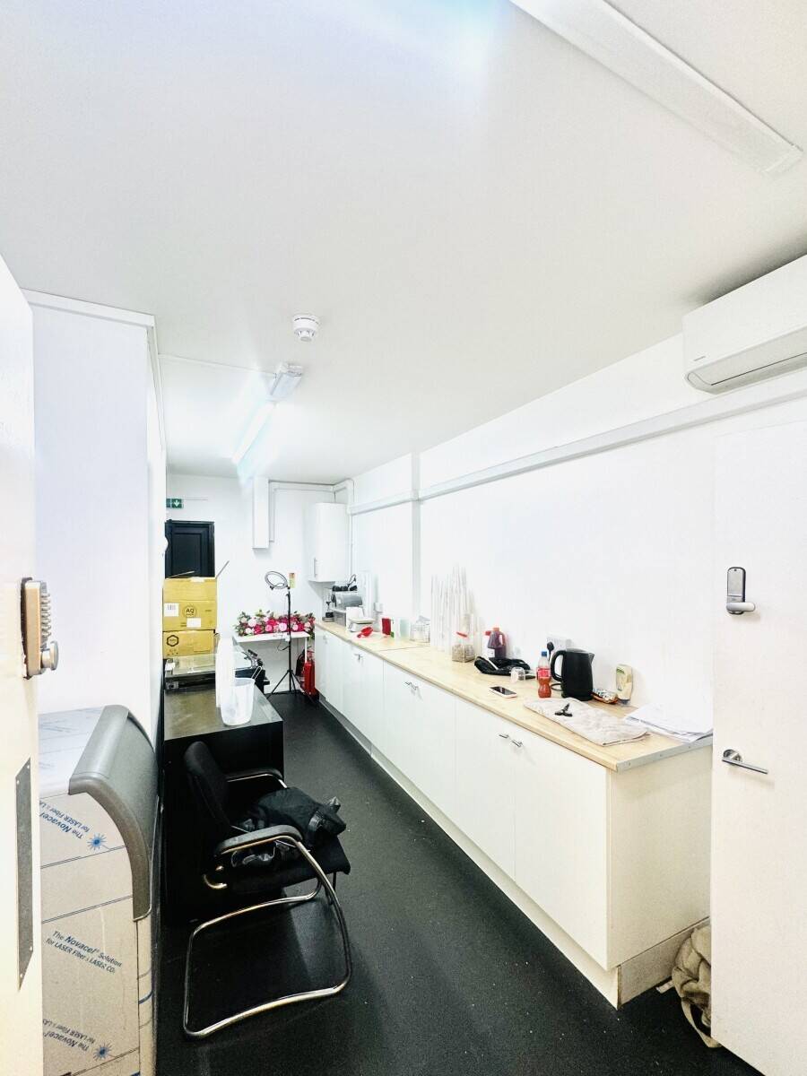 Bubble Tea Shop for Sale – Prime Location, Bow, East London 