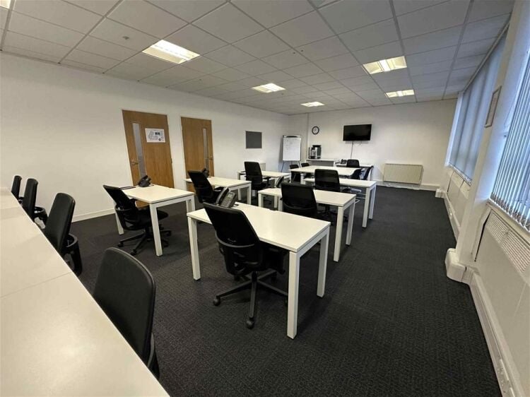 Service Industry For Sale in Hull Photo 7