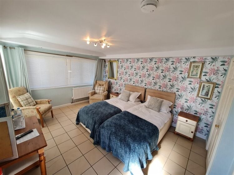 Country Hotel & Established Wedding Venue For Sale in Newton Abbot Photo 7
