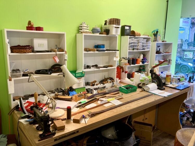 PRESTIGIOUS LEATHER BELT MANUFACTURING BUSINESS with ASSOCIATED LEATHER GOODS RETAIL OUTLET Photo 7