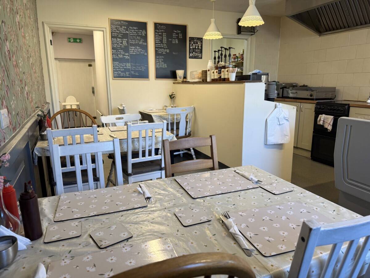 Lovely Village Cafe & Bakery in Charlesworth Glossop