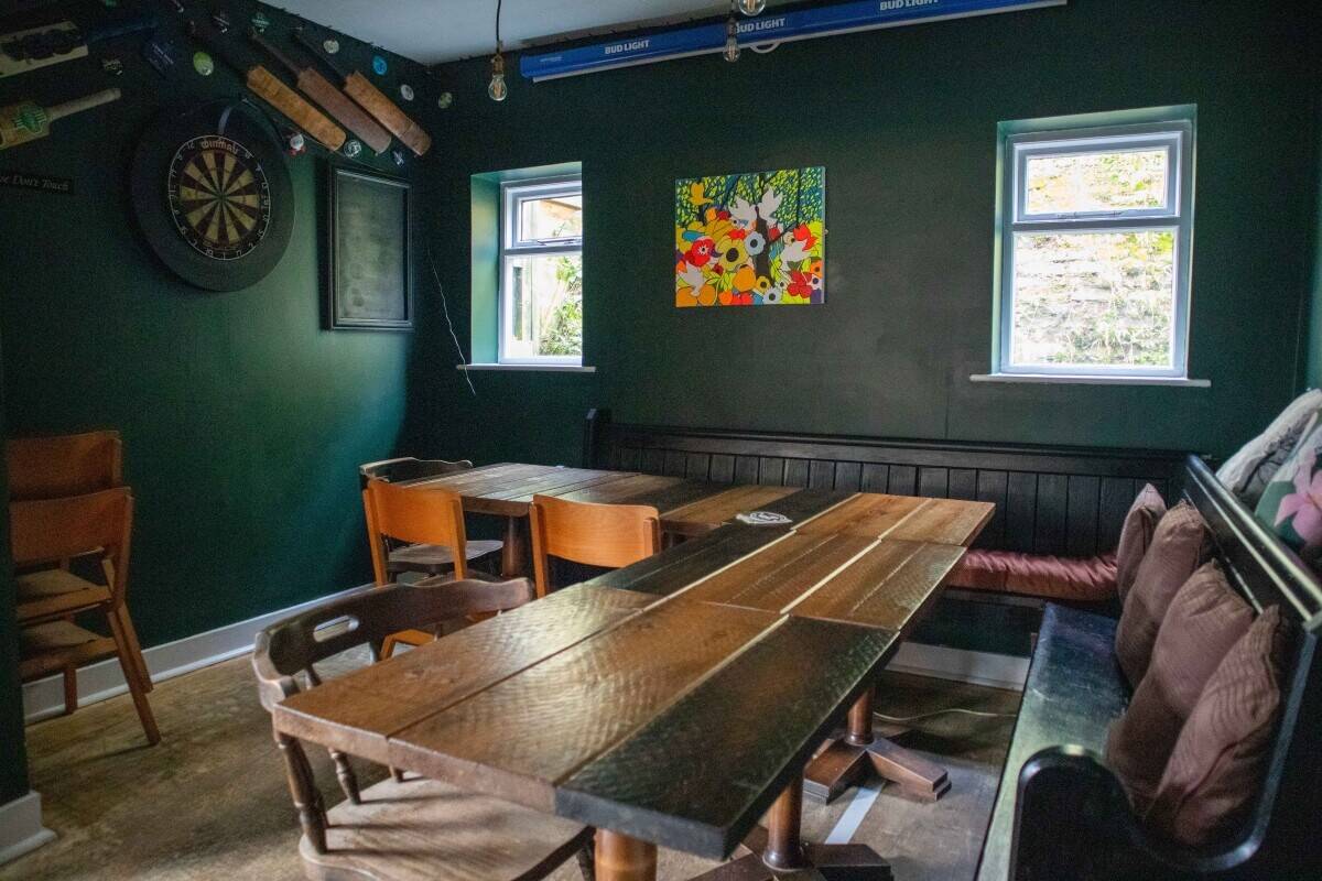EAST SUSSEX - FREE-OF-TIE VILLAGE PUBLIC HOUSE TO LET Photo 7