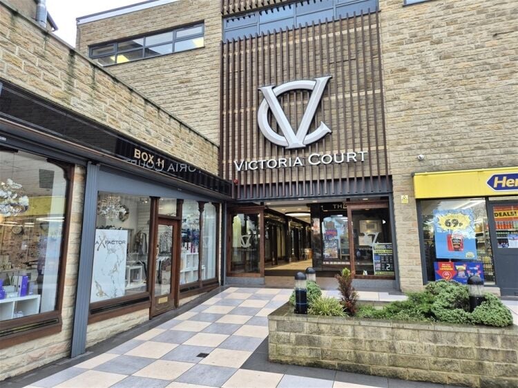 Retail For Sale in Cleckheaton