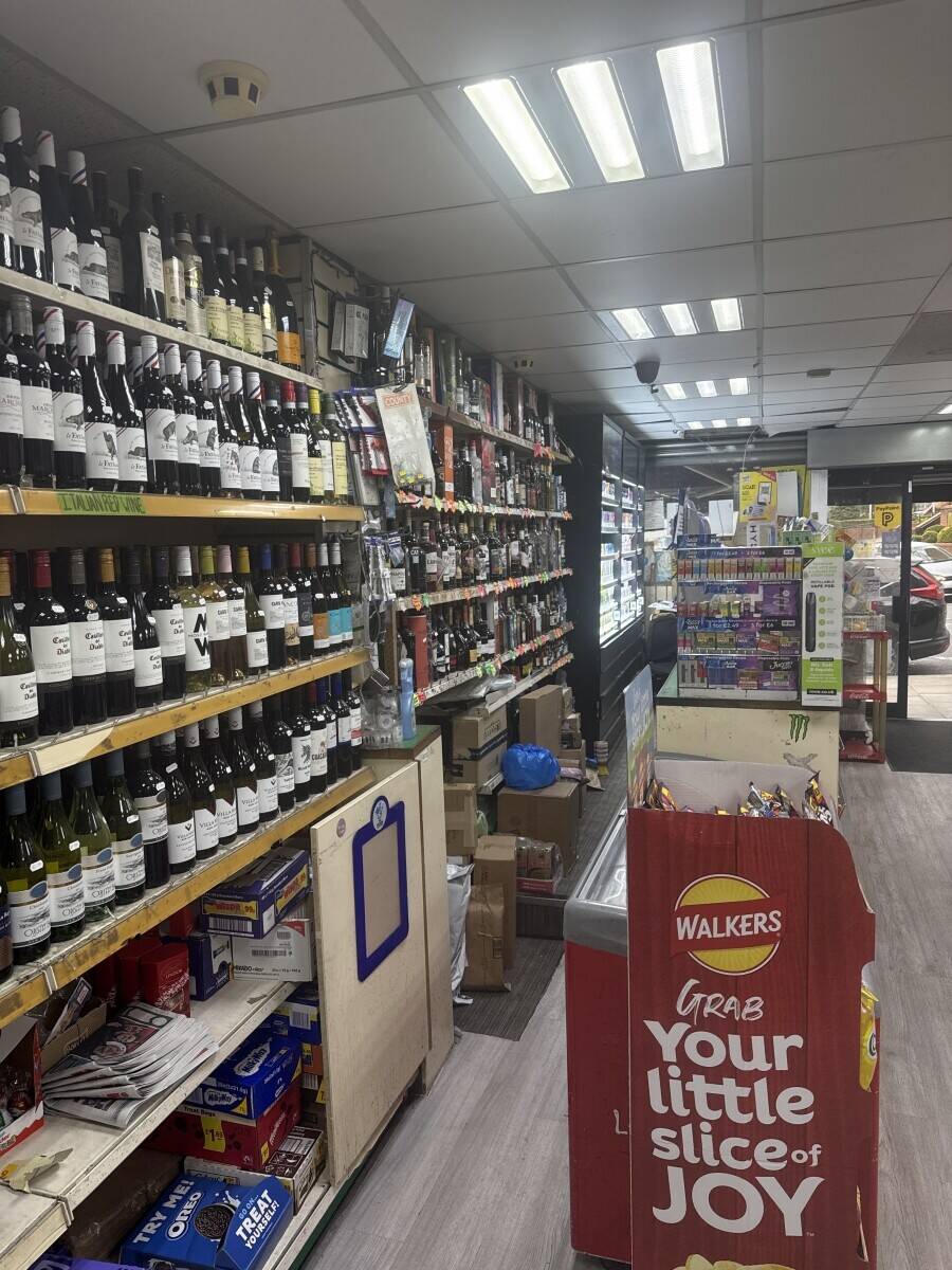 Busy East Finchley Off-Licence & Convenience Store &ndash; Long Lease