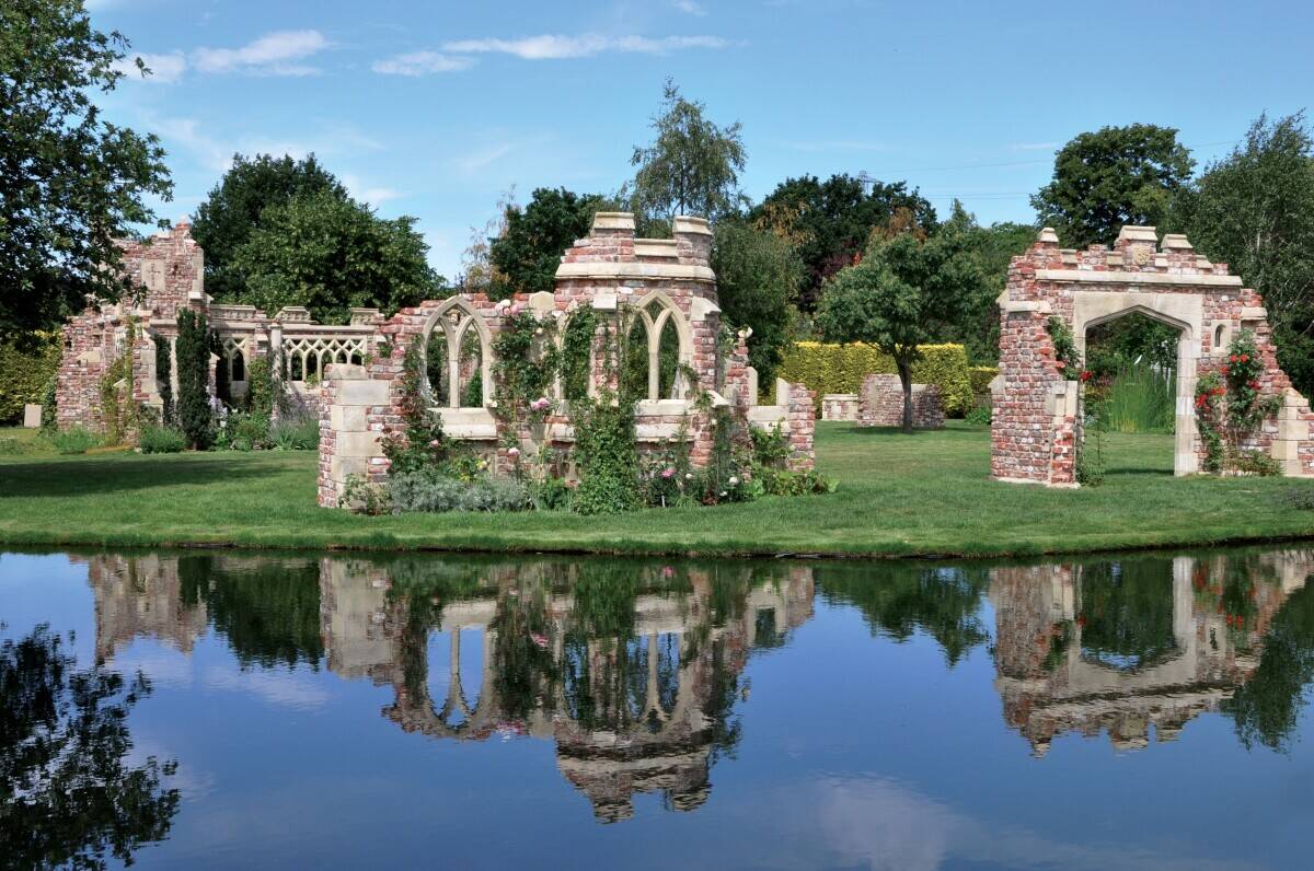 Manufacturer of the Gothic Folly, Landscape and Garden Ornament. Healthy Earnings and Great Cashflow. Photo 7