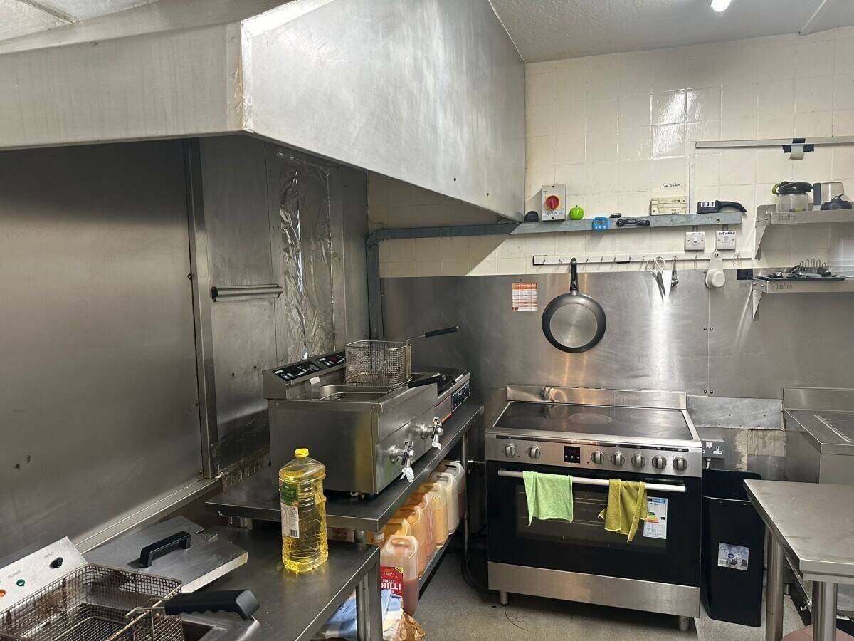 🔥 URGENT SALE – FULLY FITTED TURNKEY PIZZA TAKEAWAY – BIGGLESWADE 🔥💥 RARE OPPORTUNITY – MULTIPLE Photo 7