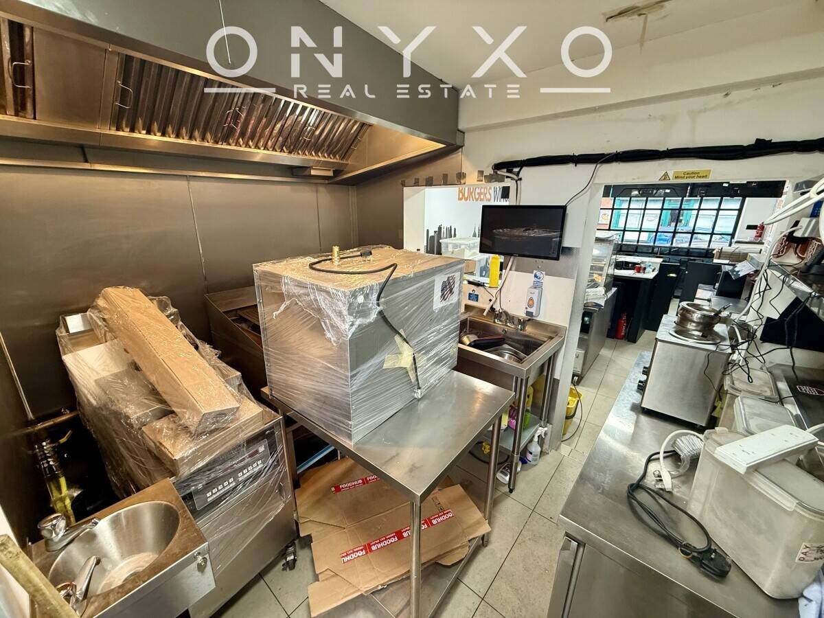 Fully Fitted Takeaway & Cafe for Sale in Hillingdon, London Photo 6