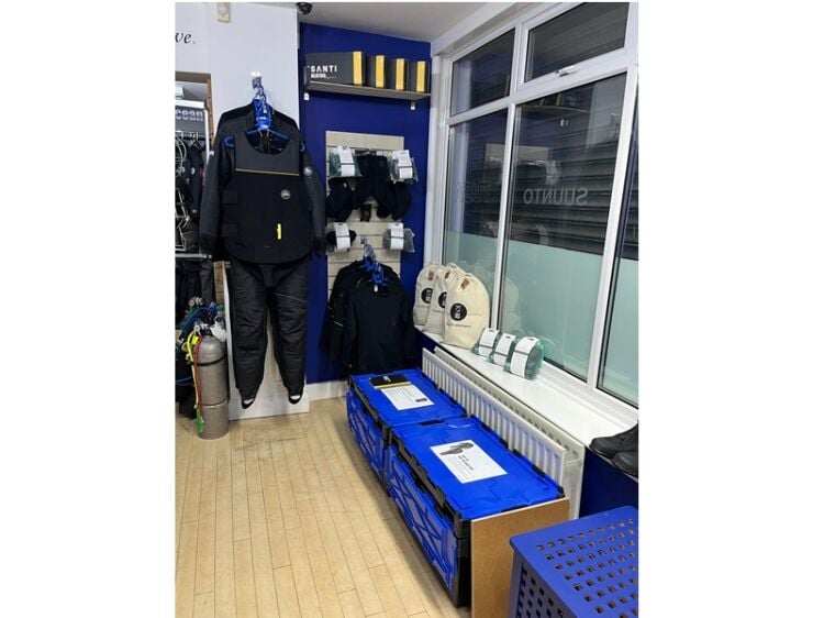 Dive Into Ownership – Thriving Scuba Business for Sale Photo 7