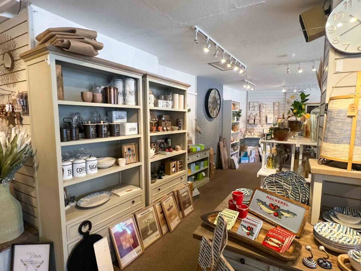 Thriving Harbour front Gift & Homeware Shop in Prime Brixham Location Photo 7