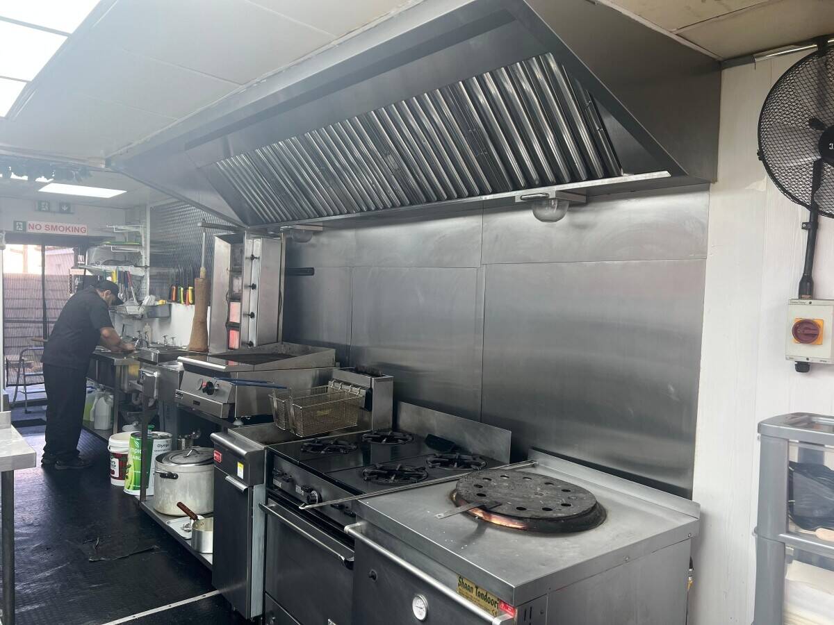 Mount Spices Takeaway and Tandoori