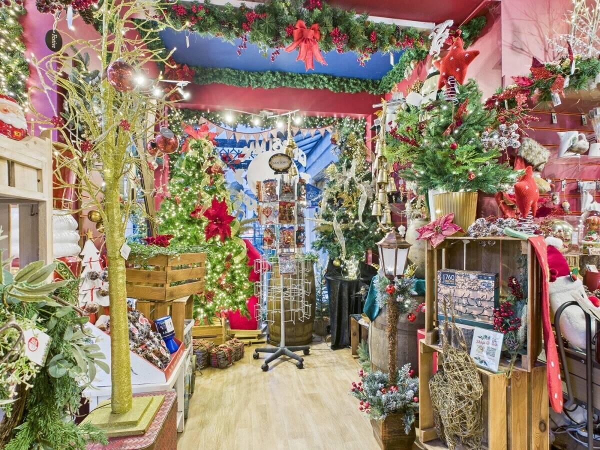 A superb all year round Christmas Shop, in the heart of Bowness-on-Windermere.