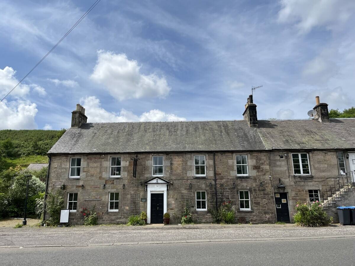 Small Country Hotel for sale 15 miles from Edinburgh Castle