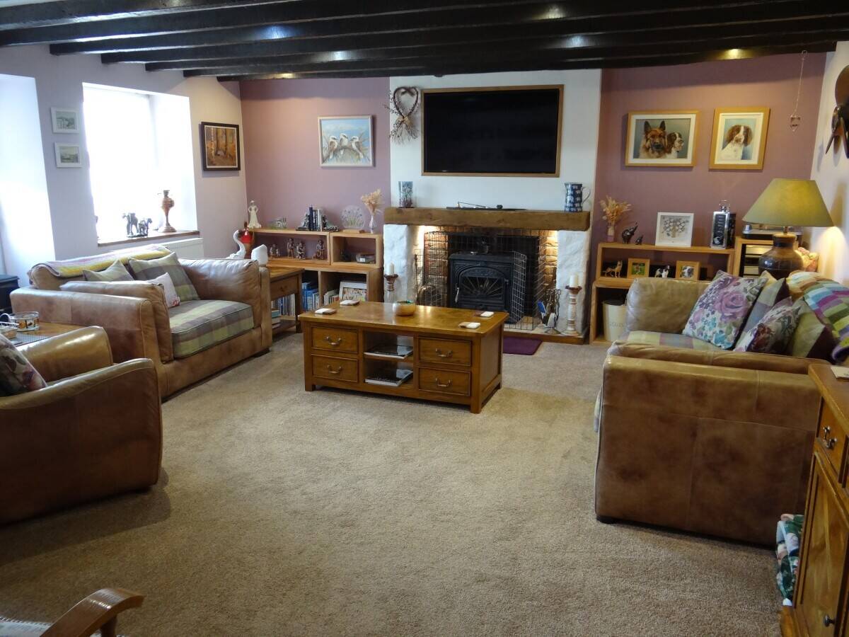 Successful long established narrowboat hire business Photo 7