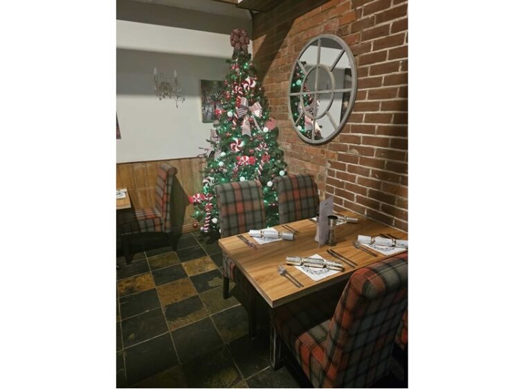 Escape to the Forest – Charming B&B with Bistro Opportunity